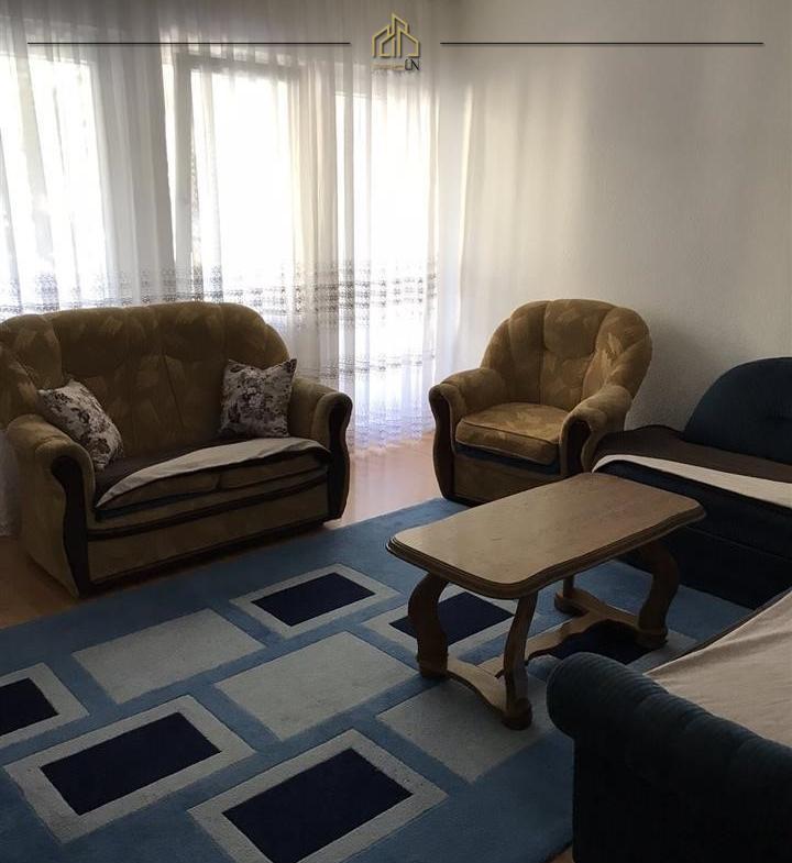 Kat i shtëpisë me qira – Kalabri (Emshir)