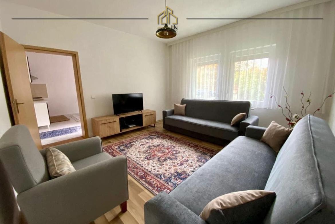 Kat i shtëpisë me qira – Kalabri (Emshir)