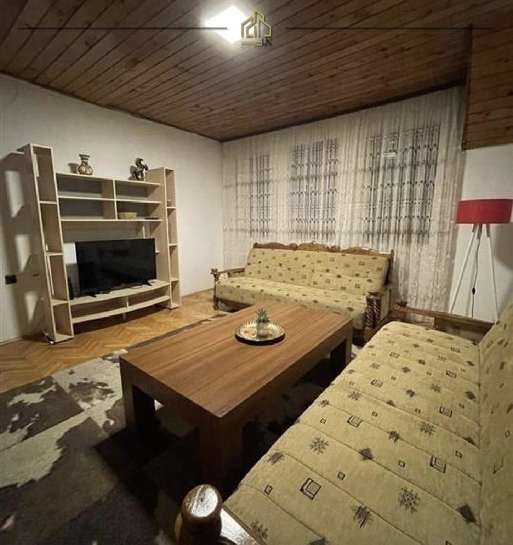 Kat i shtëpisë me qira – 4 Llullat