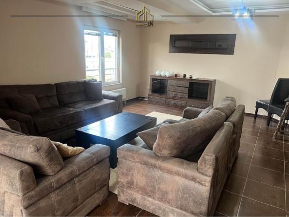 Banesë me Qira – Pejton