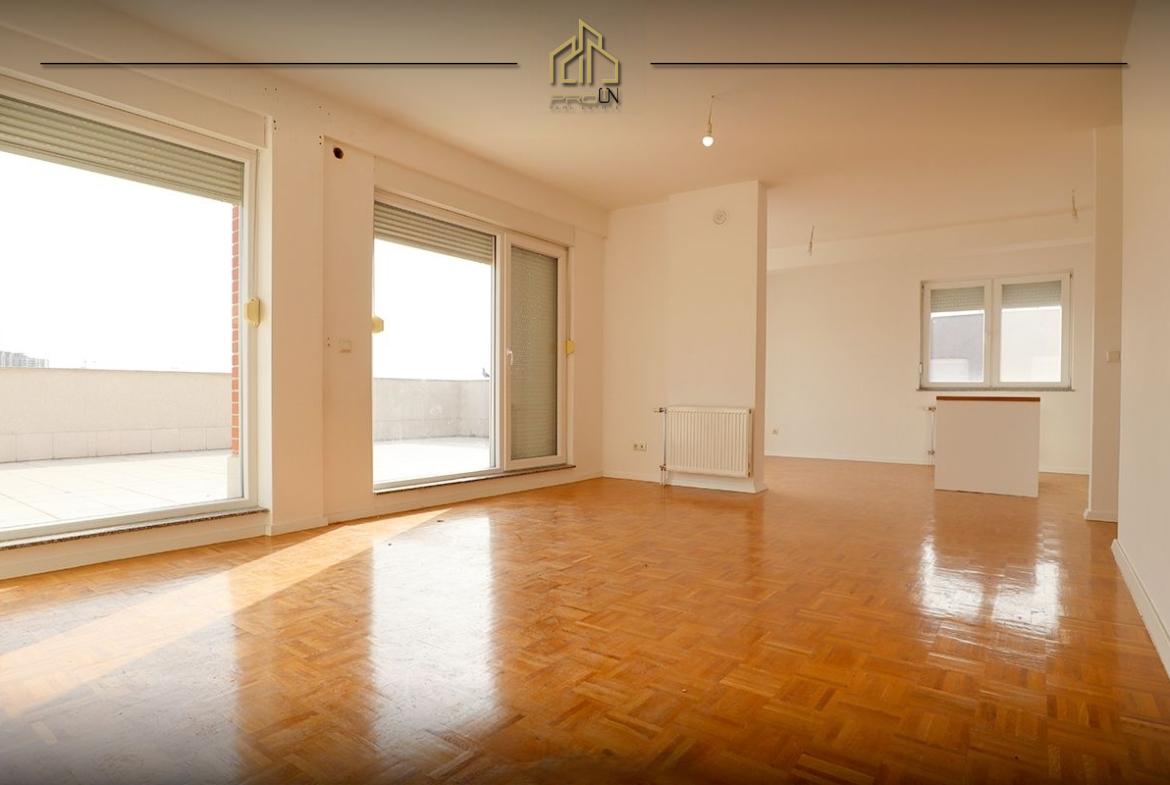 Penthouse me qira – Mati 1