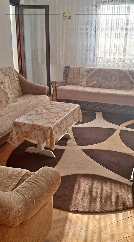 Banesë me qira – te Qafa