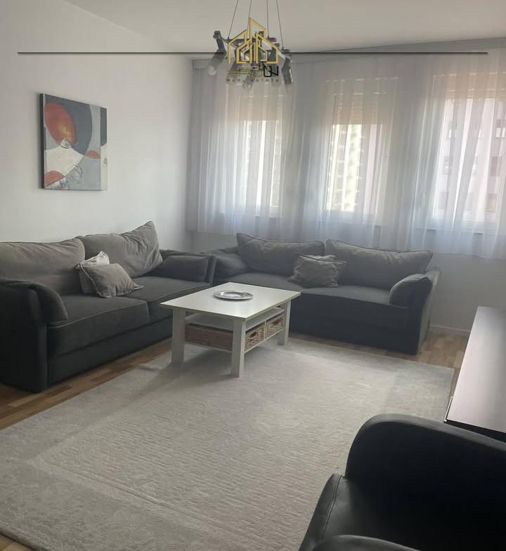 509605106_10238351037093645_5859917010128406380_n-720×785