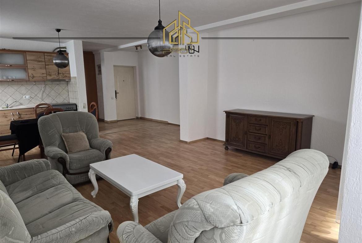 banese-me-qera-ne-b-diellit-afer-xhambazeve-b3-6-1170×785