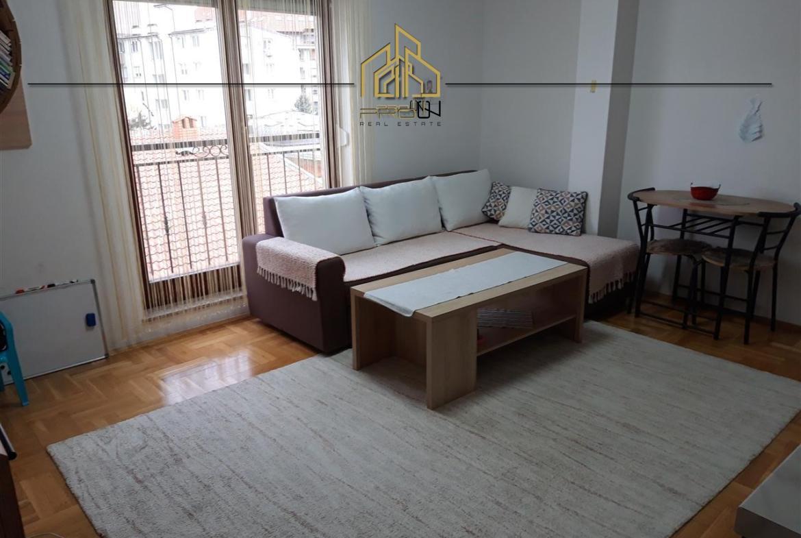 banese-me-qera-te-4-llullat-3-1170×785