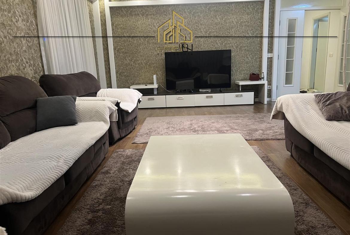 leshohet-me-qera-penthouse-te-royal-mall-2-1170×785