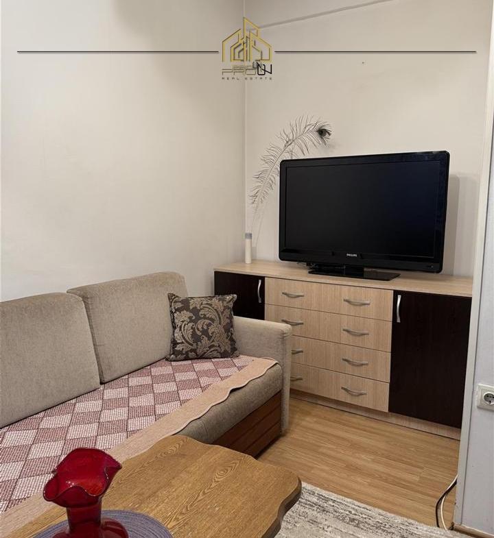 banese-me-qera-perball-royall-mall-2-720×785
