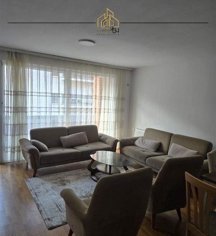 banese-me-qira-044-182-591-720×785