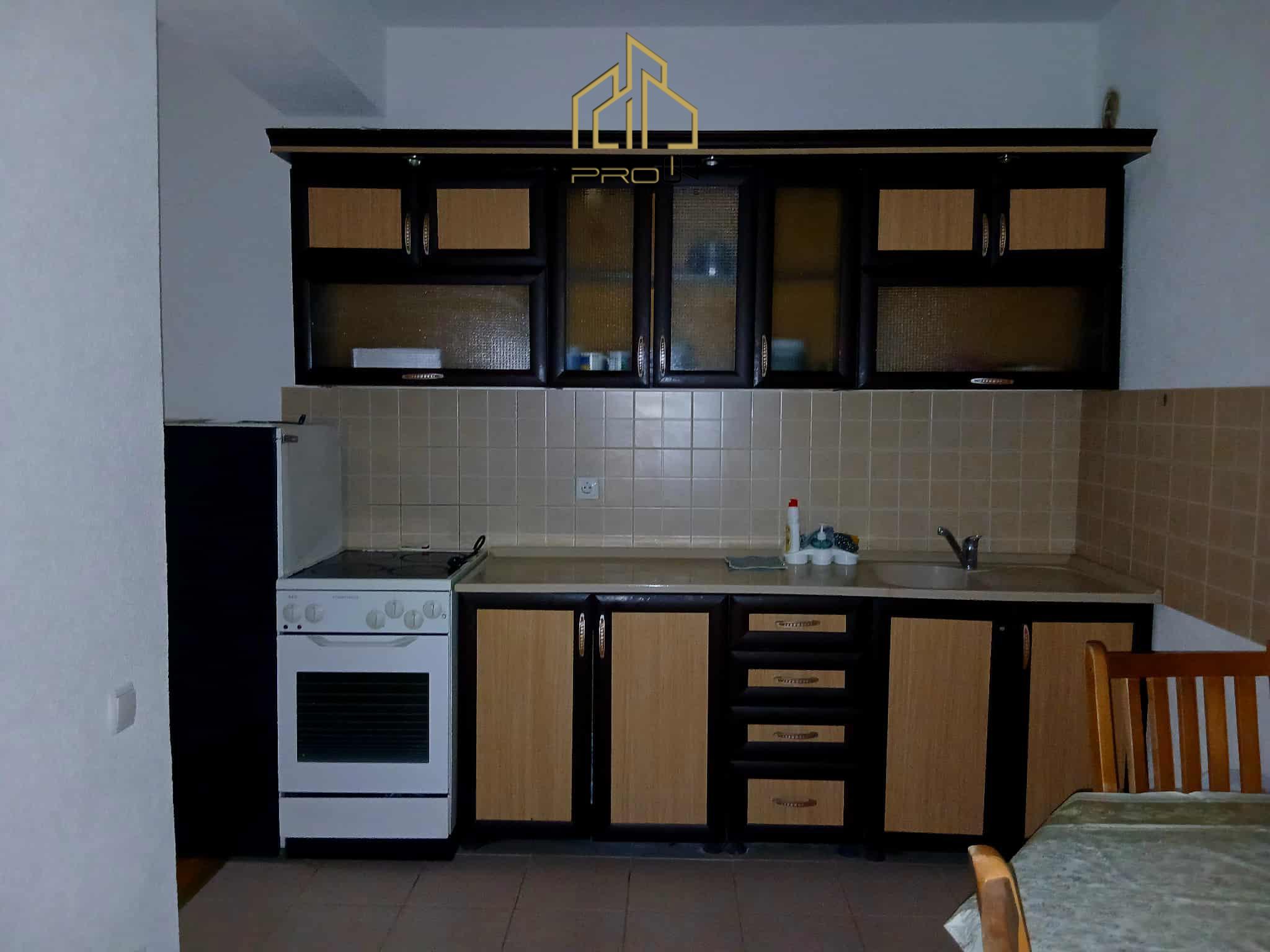 banese-tri-dhomeshe-me-qera-ne-lagjen-kalabria (1) Banesë me qira – Kalabri (Emshir)