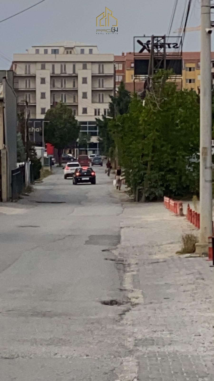 DEPO 700m² ME QIRA – FUSHË KOSOVË
