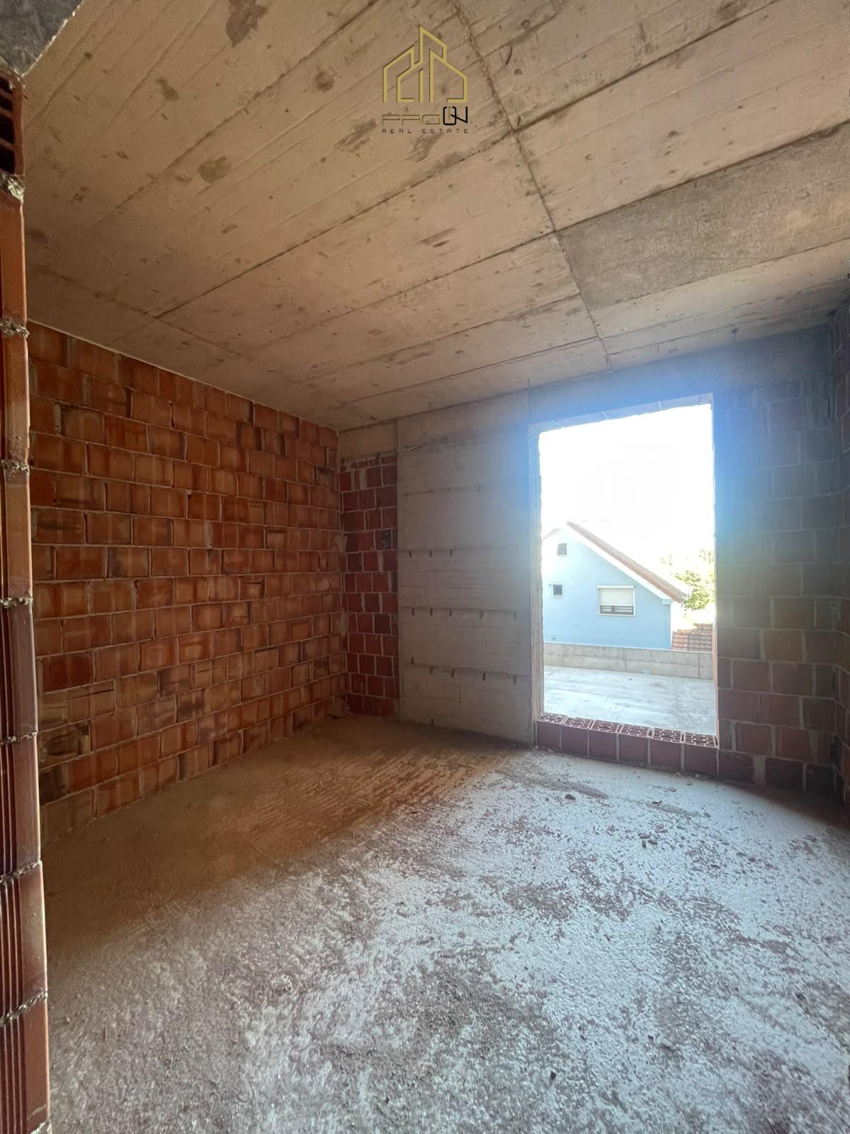 🏡 SHITET Banesa në Vushtrri – Kompleksi Mali
