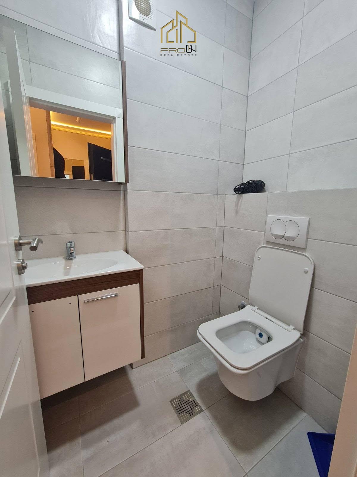 Penthouse me qira – Veternik