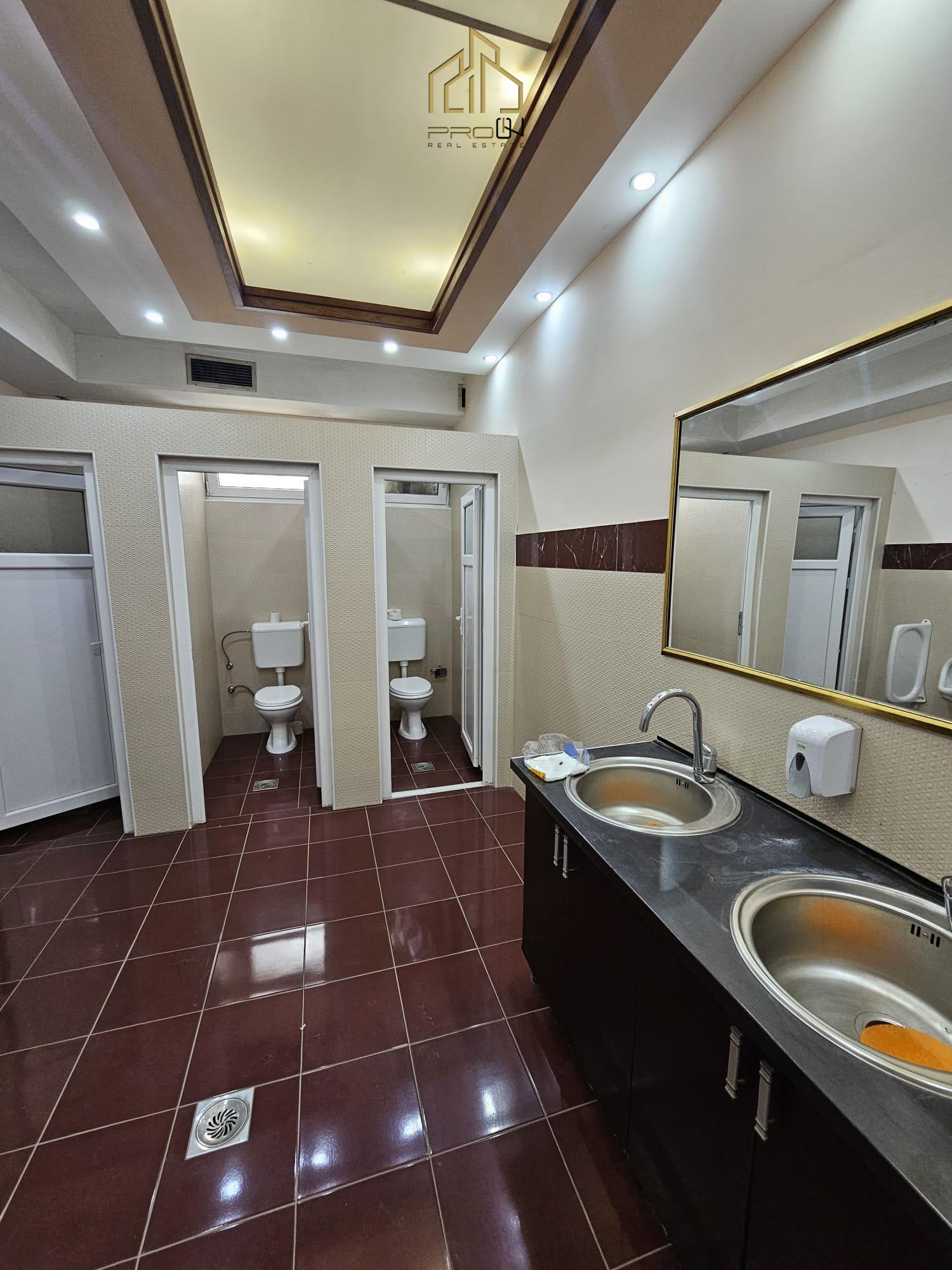 Kompleks me pompë benzine, hotel, restaurant dhe salla eventesh në shitje – Korishë, Prizren km 4-të