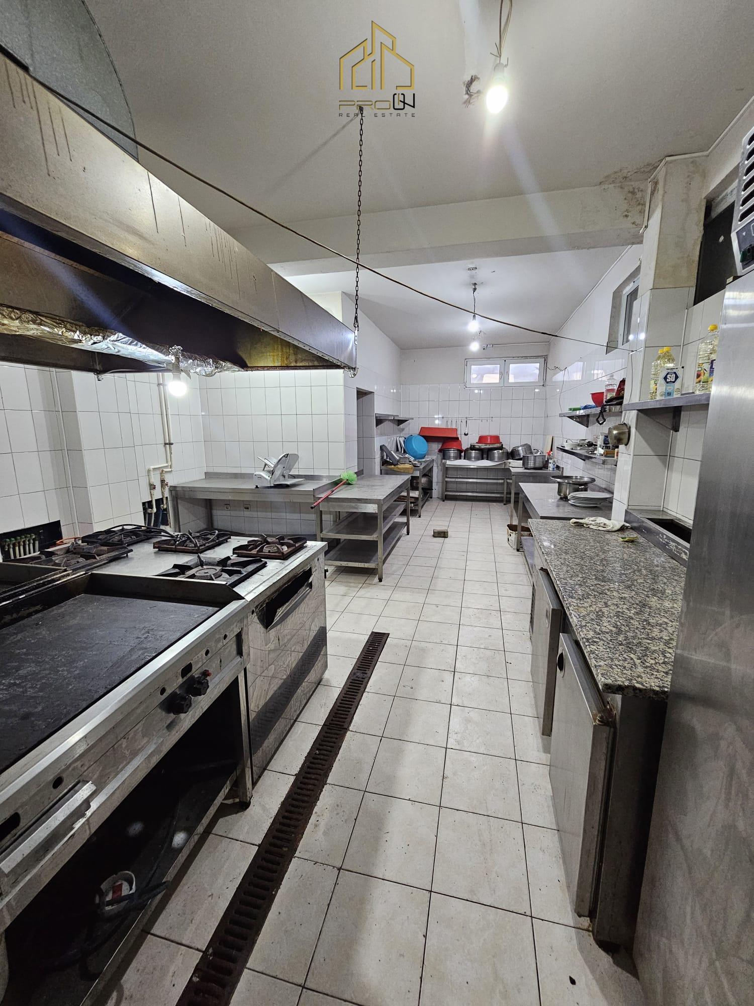 Kompleks me pompë benzine, hotel, restaurant dhe salla eventesh në shitje – Korishë, Prizren km 4-të
