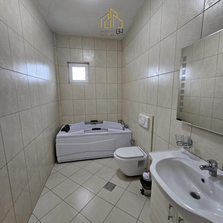 Kompleks me pompë benzine, hotel, restaurant dhe salla eventesh në shitje – Korishë, Prizren km 4-të