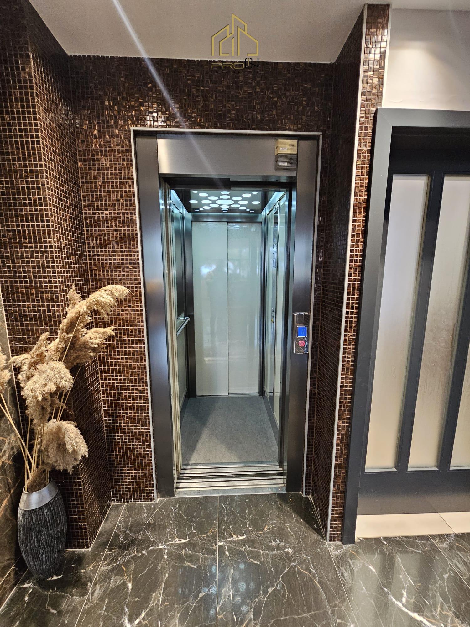Kompleks me pompë benzine, hotel, restaurant dhe salla eventesh në shitje – Korishë, Prizren km 4-të