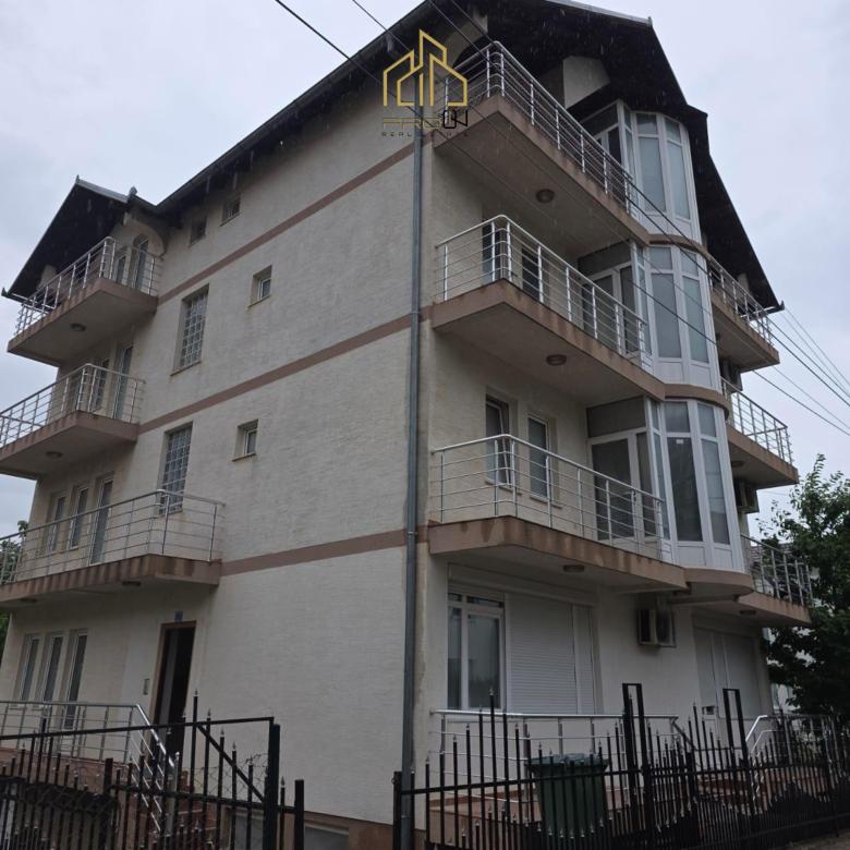 Kat shtëpie me qira – Lagja e Spitalit