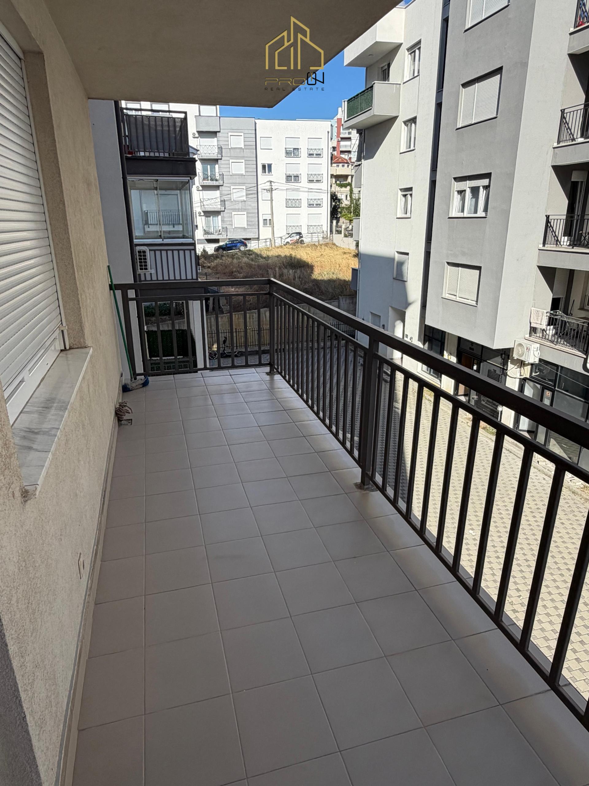 Banesë me qira – Rruga B