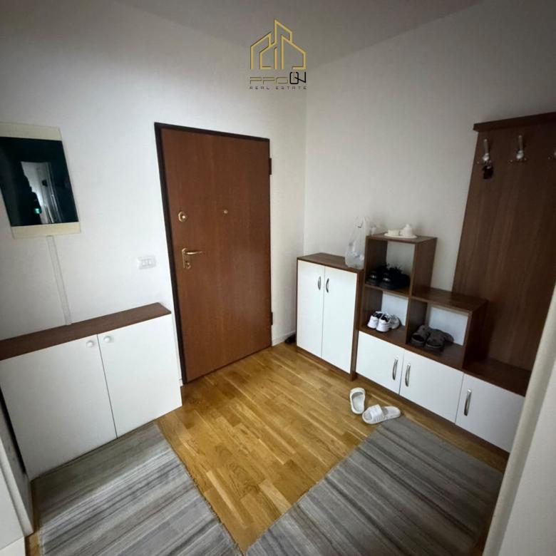 Banesë me qira – Kalabri (Emshir)