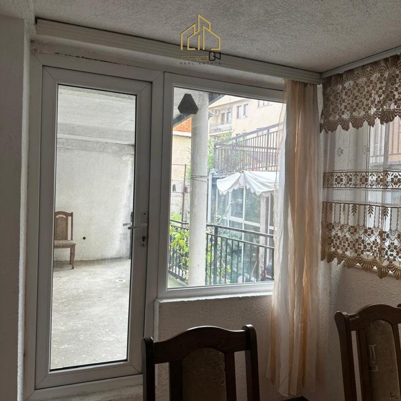 Kat shtëpie me qira – Bregu i Diellit