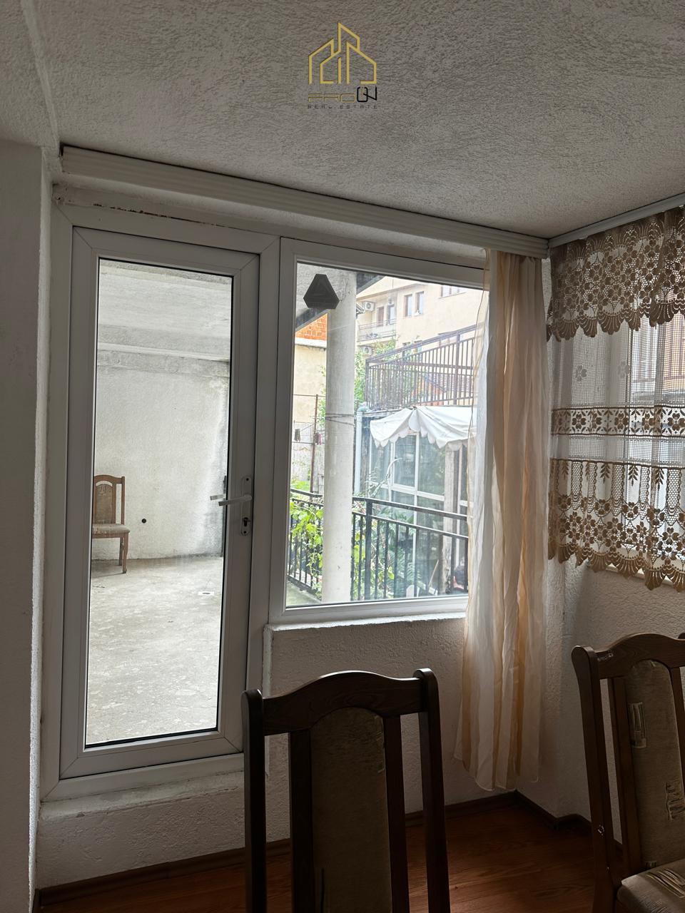 Kat shtëpie me qira – Bregu i Diellit