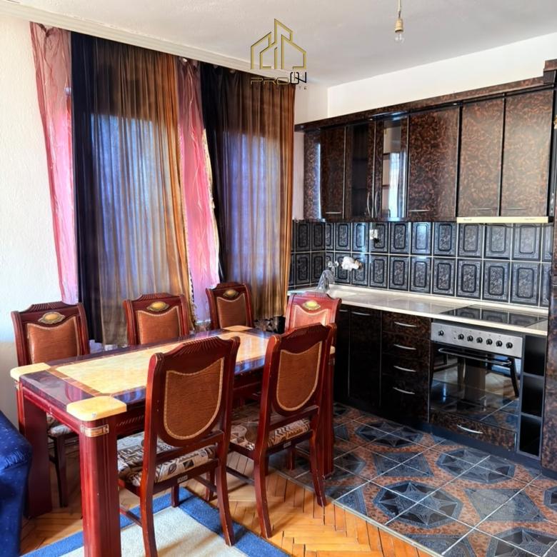 Kat shtëpie me qira – Kalabri (Emshir)