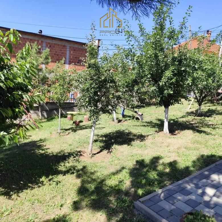 🏡 SHTËPI NË SHITJE – HAJVALI