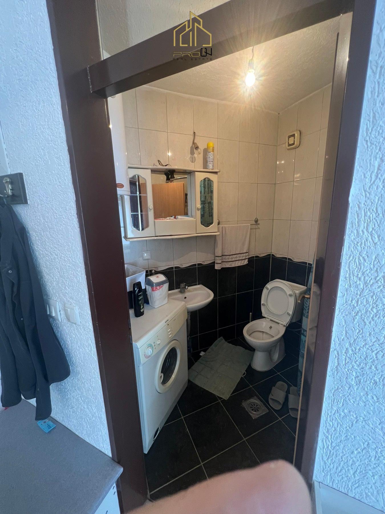 Garsoniere me qira – 4 Llullat