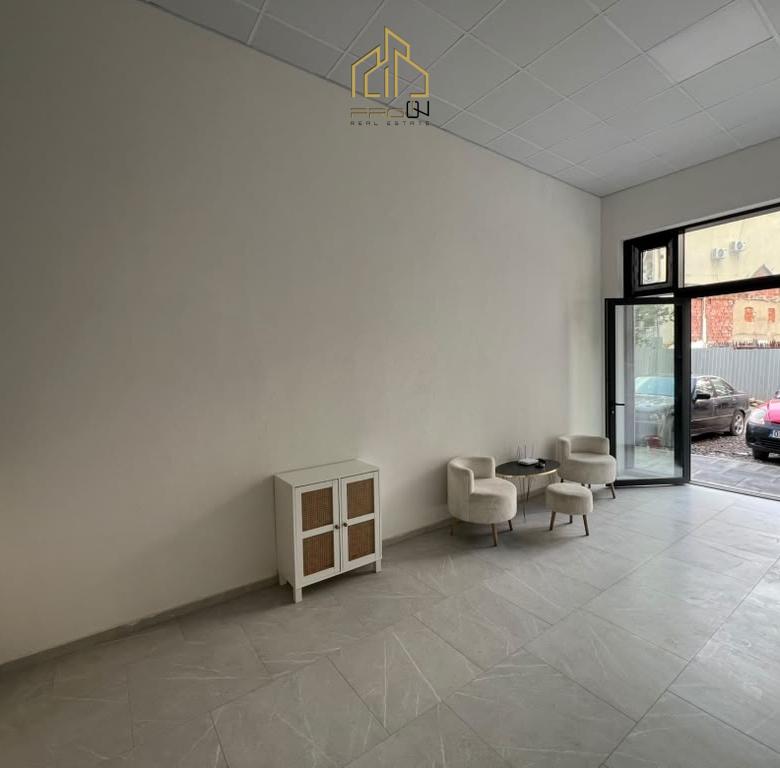 Lokal me qira – Bregu i Diellit
