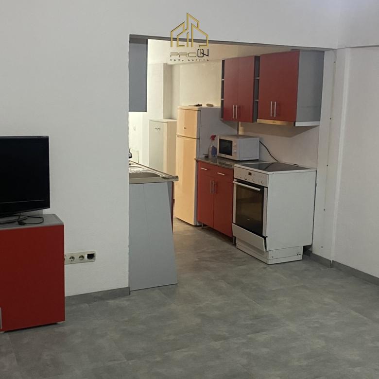 Kat shtëpie me qira – Prishtina e Re